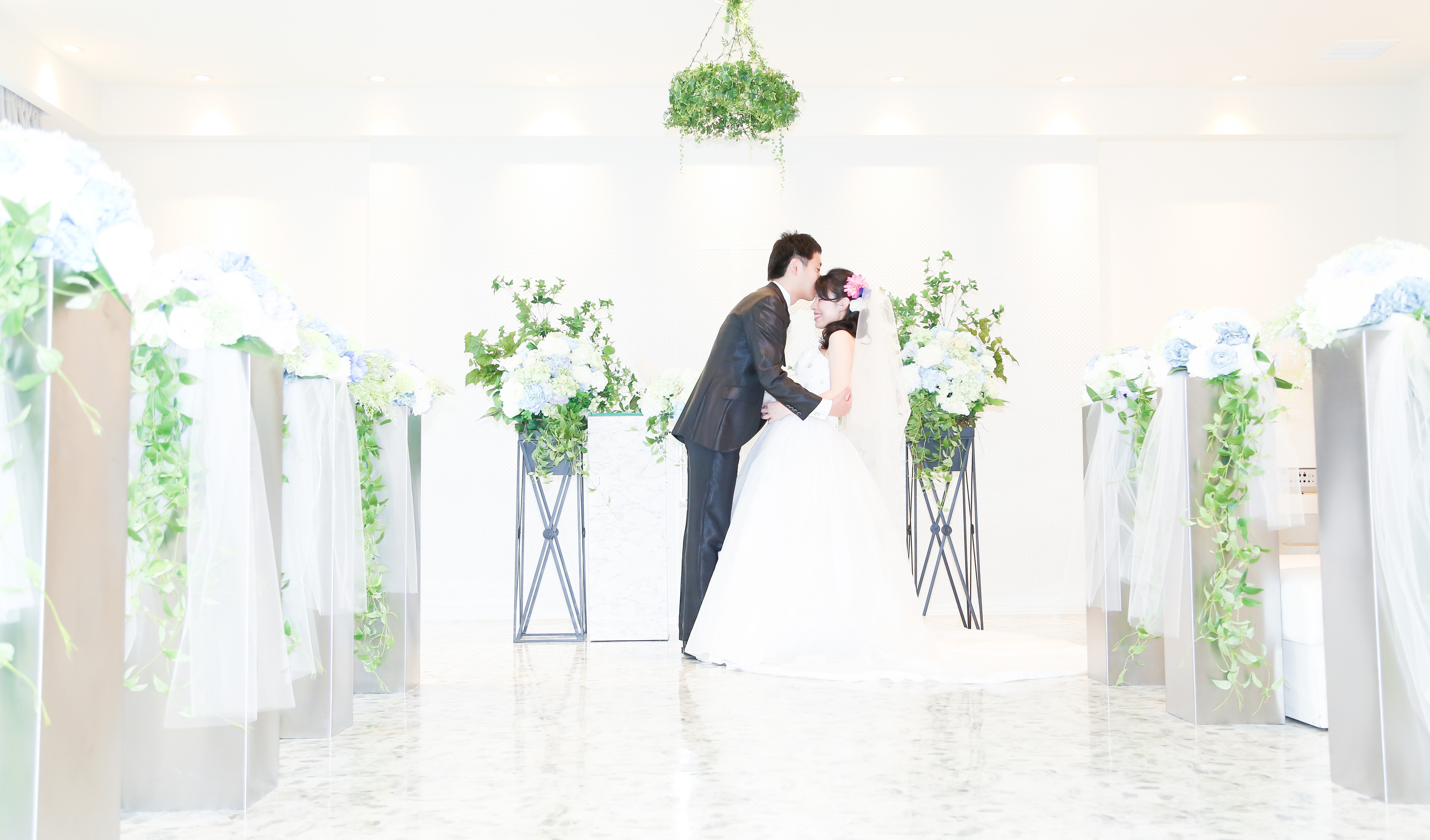 結婚証明書にサインします!