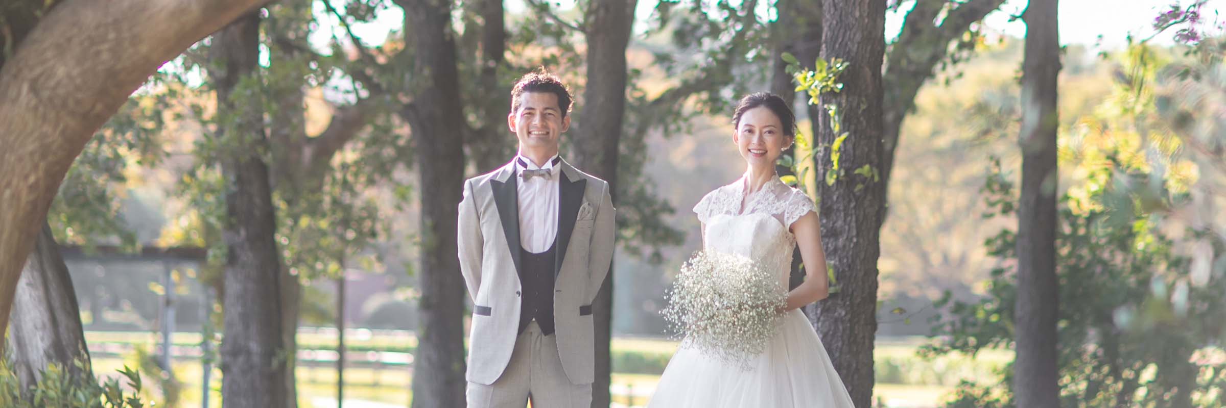 庄内緑地公園で撮った洋装結婚写真