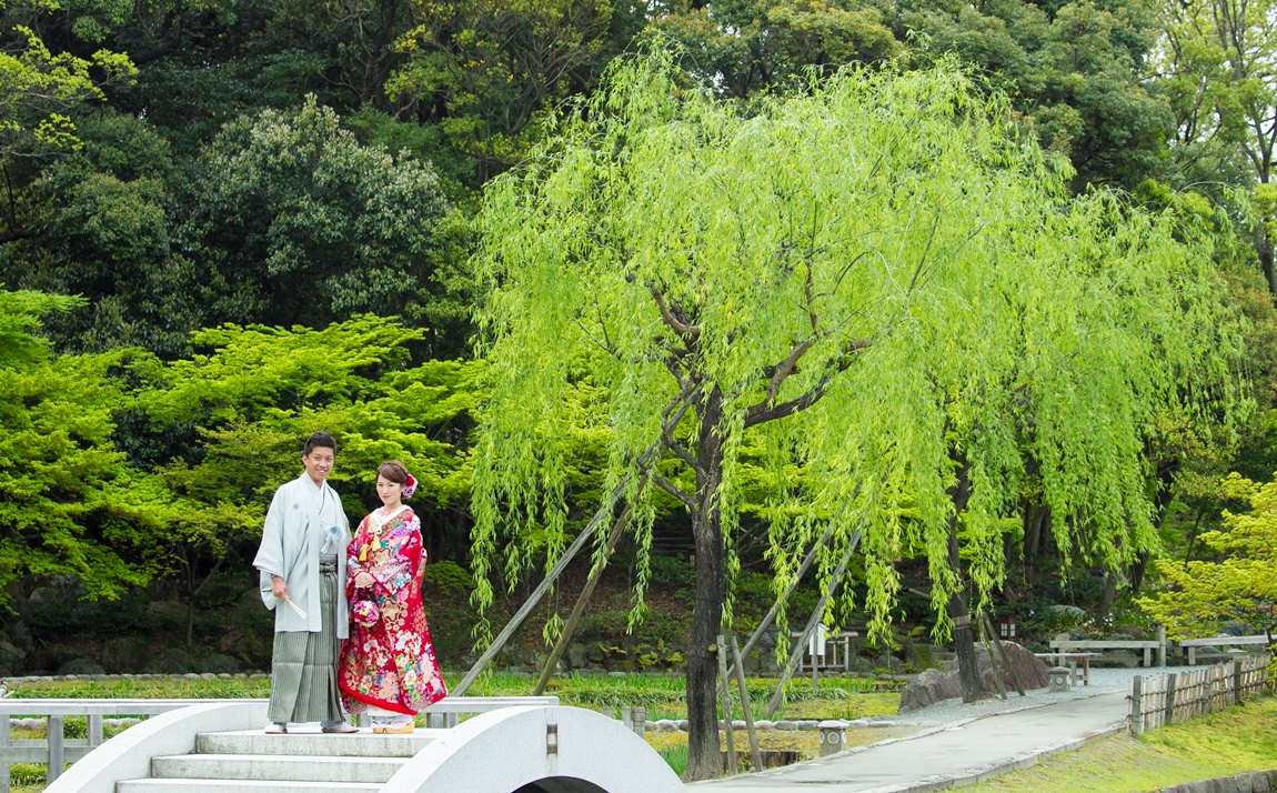 壮大な緑と笑顔に包まれた庭園撮影