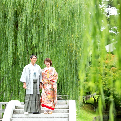 徳川園で緑いっぱいの撮影 | フォトウェディング&前撮りは名古屋のオシャレなウェディングアベニュー徳川園で緑いっぱいの撮影