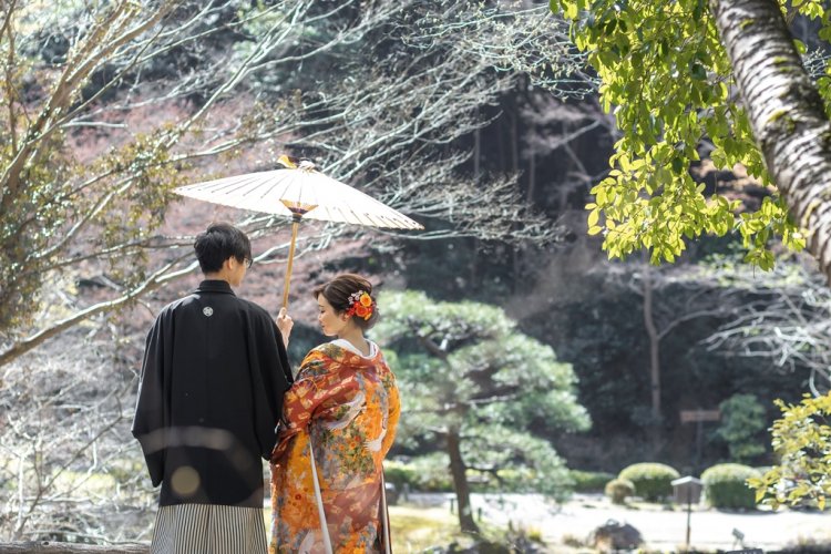 東山植物園内の日本庭園で