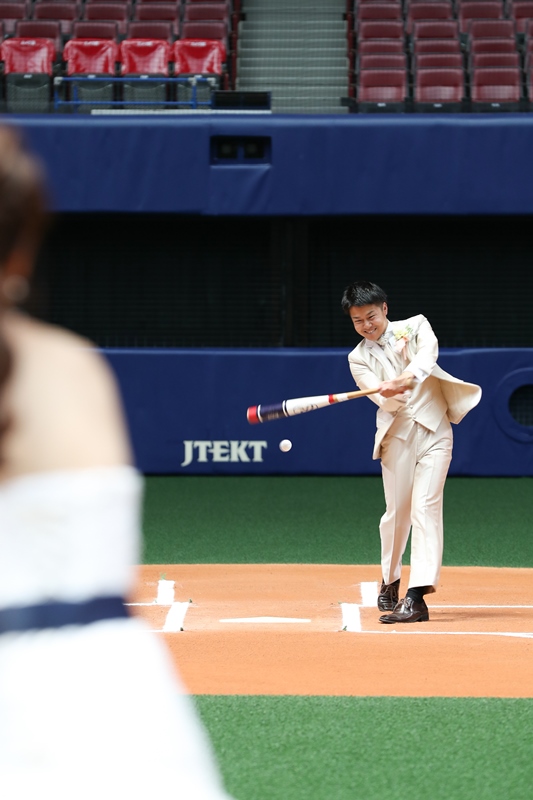 新郎さんのバッティング素敵です