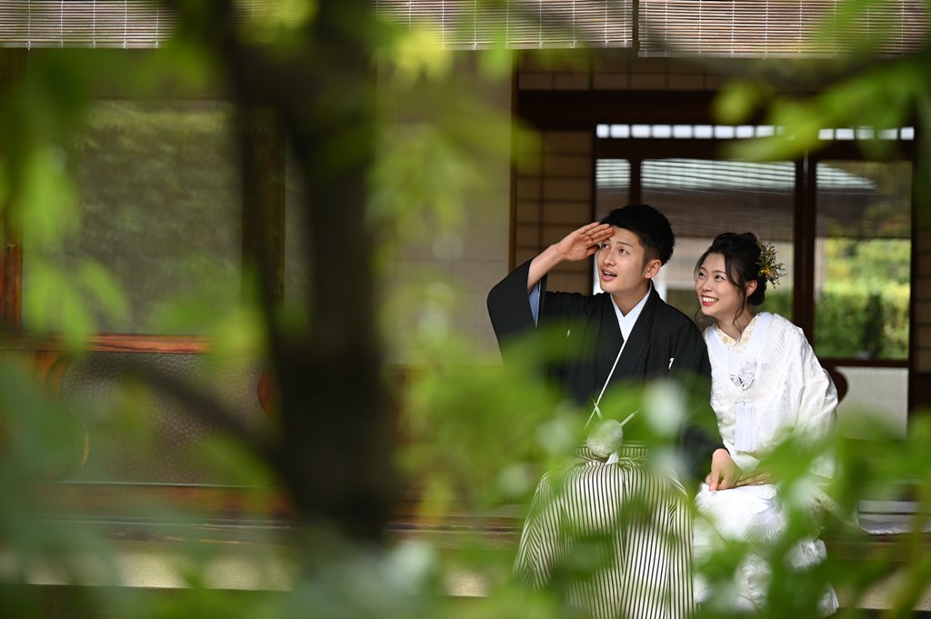 桜咲く白鳥庭園で楽しい前撮り♪