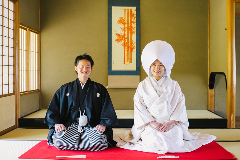 日本の伝統☆彡綿帽子姿もしっかり写真に残す♪♪
