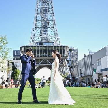 久屋大通パークのテレビ塔の前でデート♡