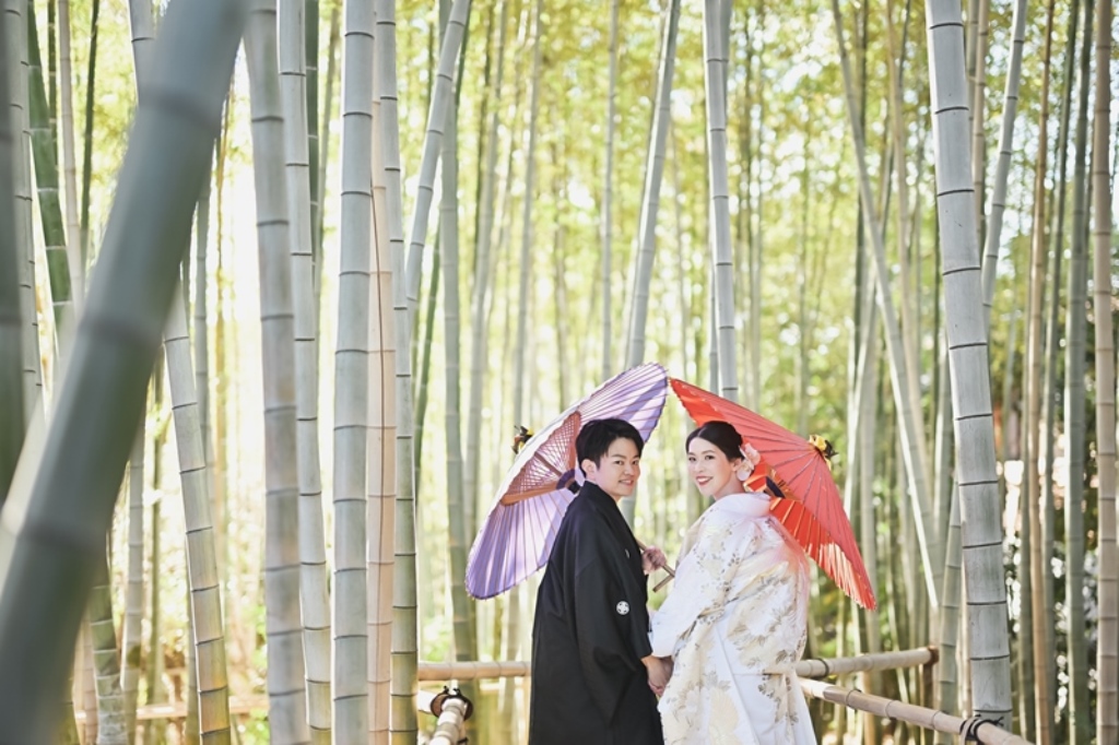 誰もが憧れる「白鳥庭園」でお二人らしいお写真を。