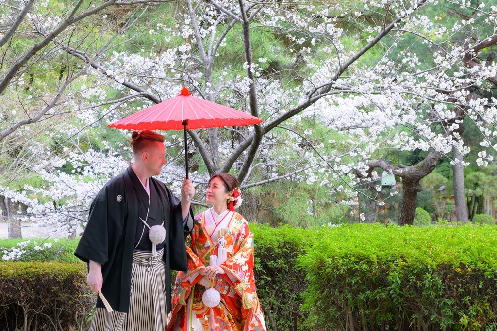 行楽シーズン到来！春の中村公園なら鳥居での撮影も♡