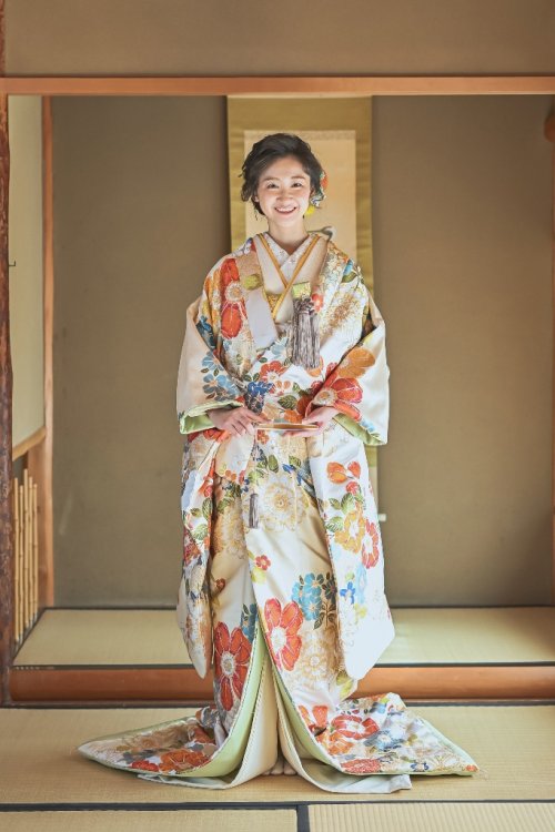 新作の色打掛での撮影