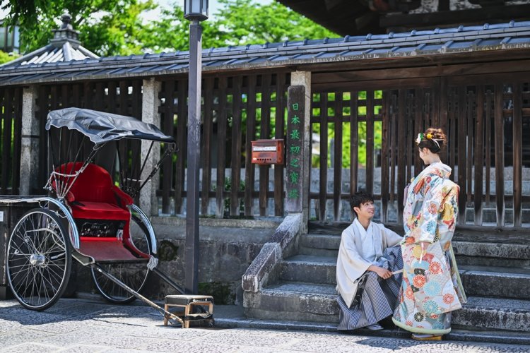 人力車と京都の街並みで前撮り