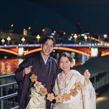 夜景のきれいな浅草で景色に酔いしれる前撮りを