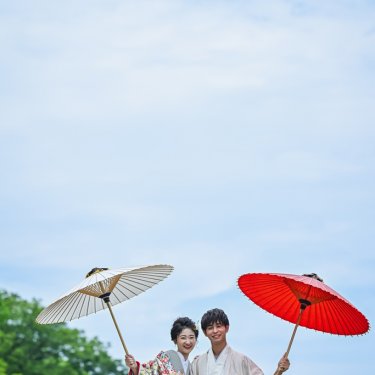 済んだ空気の中で撮る晴れやかな結婚写真が人気