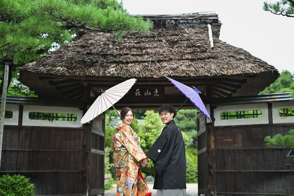 東山荘で叶える！最高に夏らしく惚れ惚れする鮮やかな結婚写真！