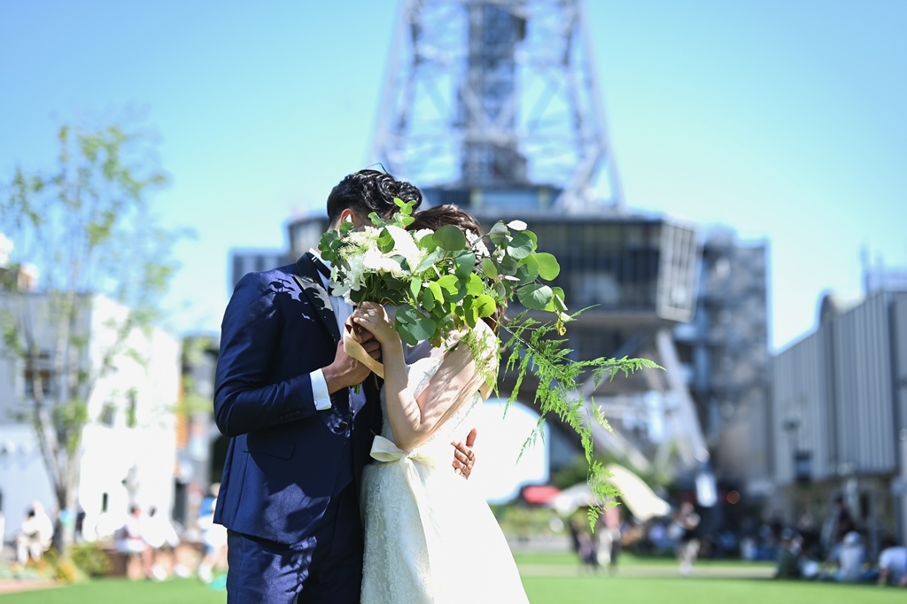 綺麗に整備された芝生エリア