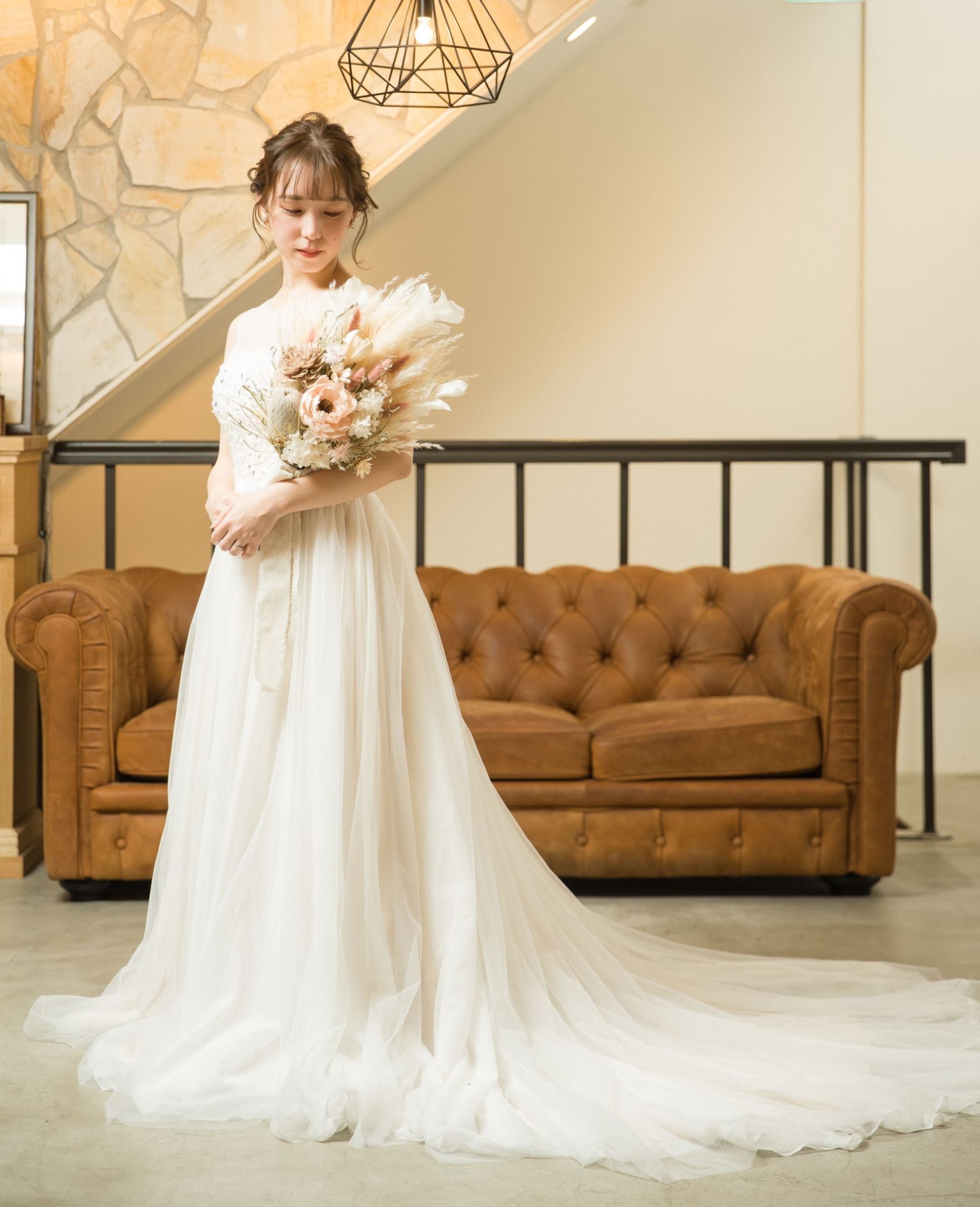 25金色の豪華な孔雀柄和装ウエディング用婚礼衣装色打掛花魁