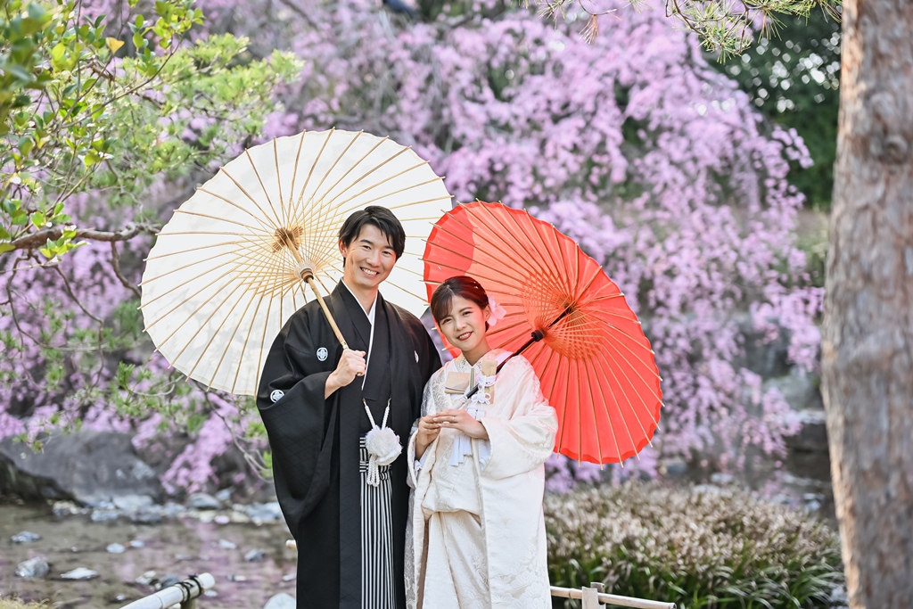 桜も笑顔も咲き誇る【白鳥庭園】和装ウェディングフォト♡