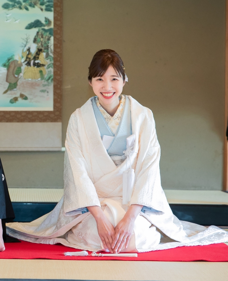 ピンクのカラードレス