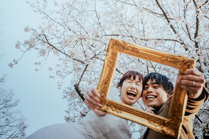 ピンクに染まる自然公園