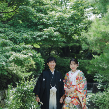 白鳥庭園で叶える和装前撮り♡色鮮やかな色打掛と自然に囲まれた特別な一日