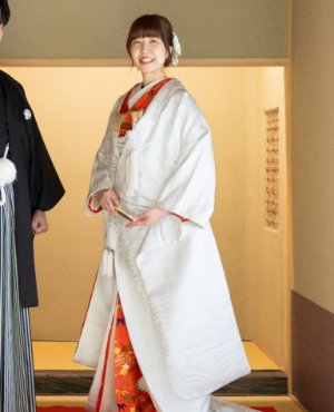 ブラックのカラードレス